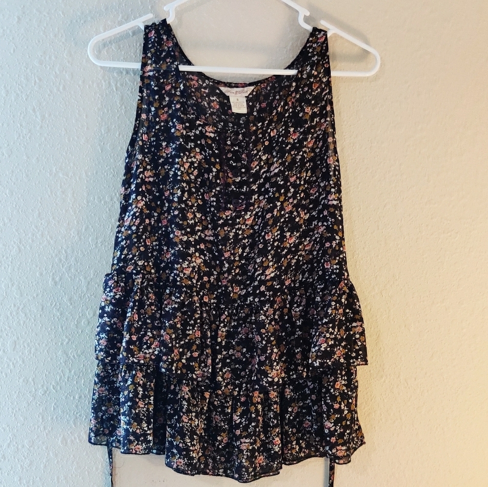 **3/$15** Fun & Flirty Flower Blouse w/ Ru…